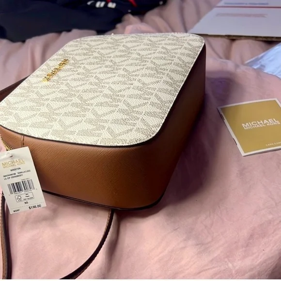 Michael Kors Houston Large Zip Crossbody Bag cream/tan retail $198 - Picture 11 of 12
